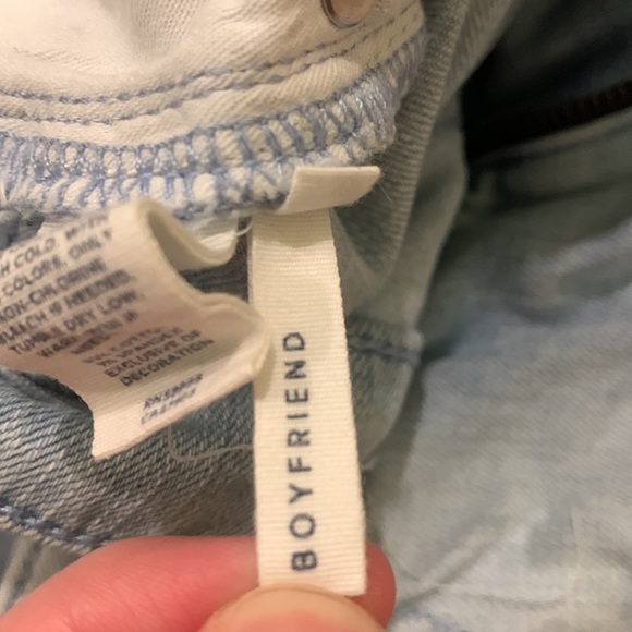 Caslon Light-wash, Light Distressed Boyfriend Jeans, Size 28 - Picture 7 of 9